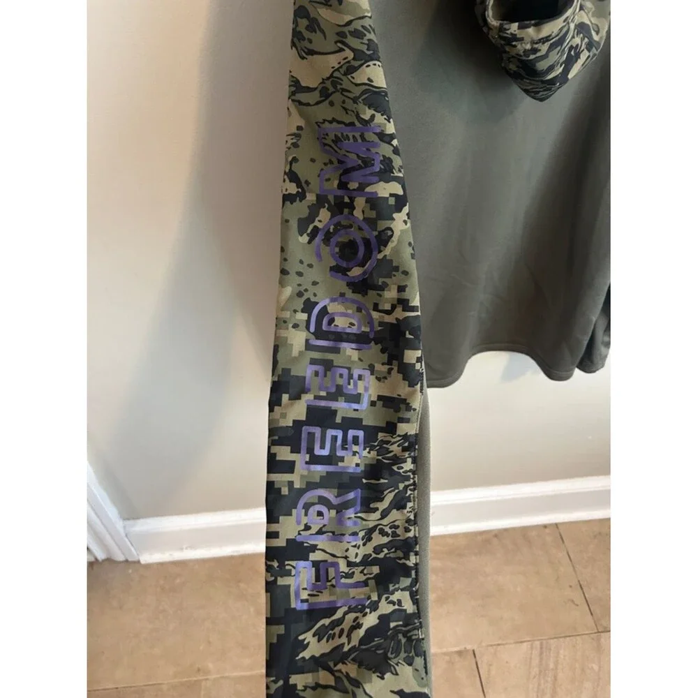 Under Armour Northwestern Wildcats Camo Freedom Quarter-Zip Hoodie Medium